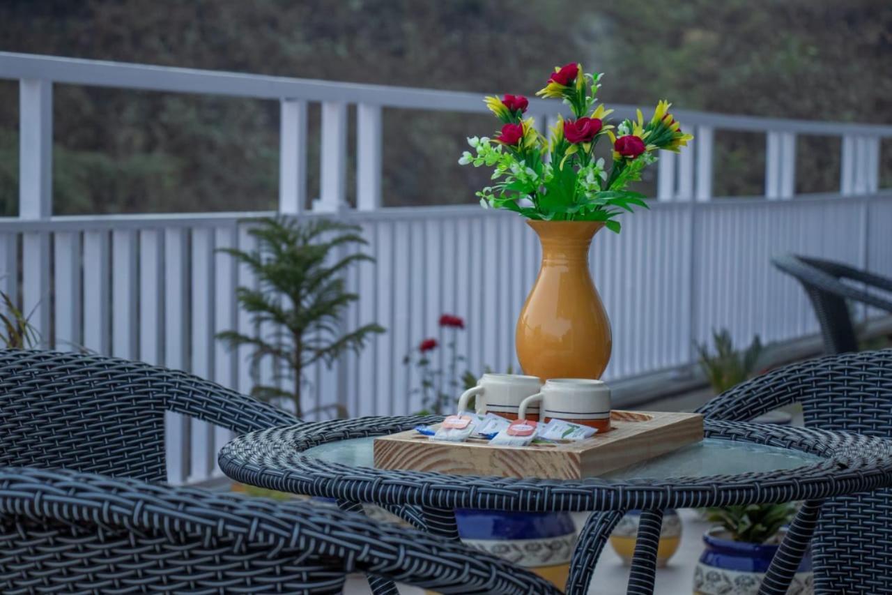 Moonlight Lake Resort Bhīm Tāl מראה חיצוני תמונה